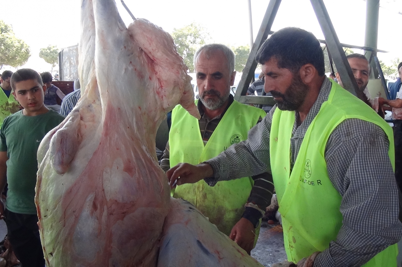 Gaziantep Umut Der  Yasin Börü anısına et dağıtacak